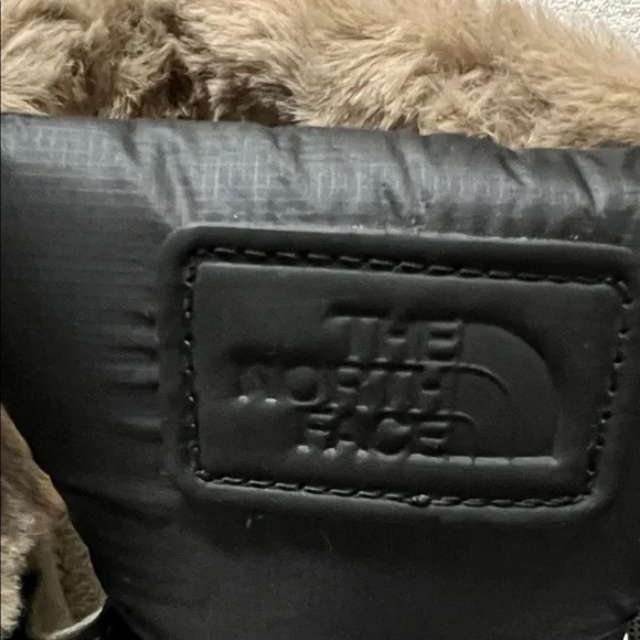 The North Face Women's Black Winter Boots sz 6.5-7 - Picture 5 of 11